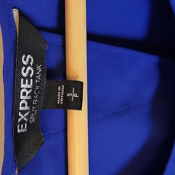 Express Split Back Tank - Blue - Picture 2 of 5
